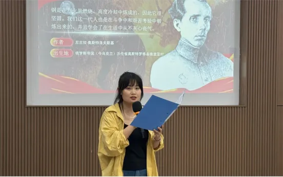 最美四“阅”天,PA视讯官方网站书香浓——潜江PA视讯官方网站建工集团读书分享会