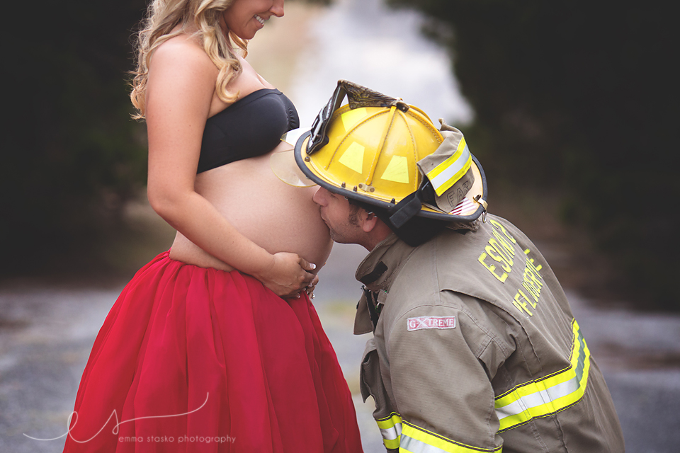 Austin Maternity Photographer | Emma Stasko Photography